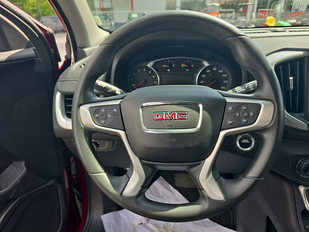 Used 2024 GMC Terrain SLE w/ Driver Convenience Package FWD image 28