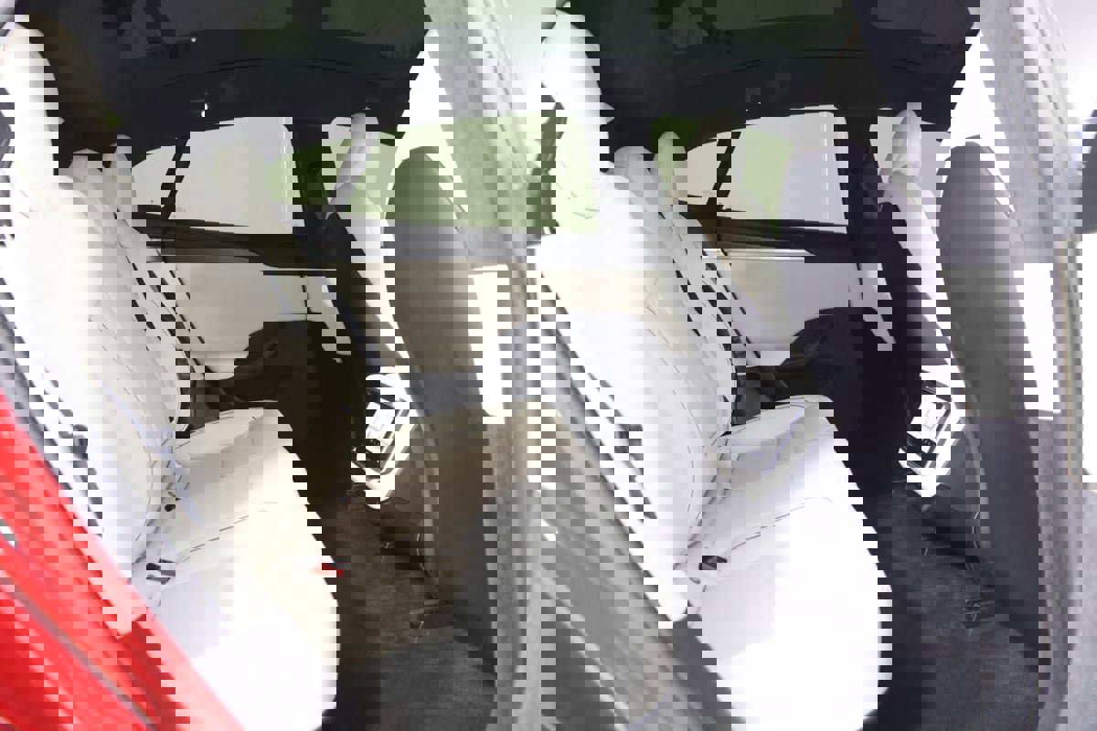 Used 2021 Tesla Model S Plaid image 15