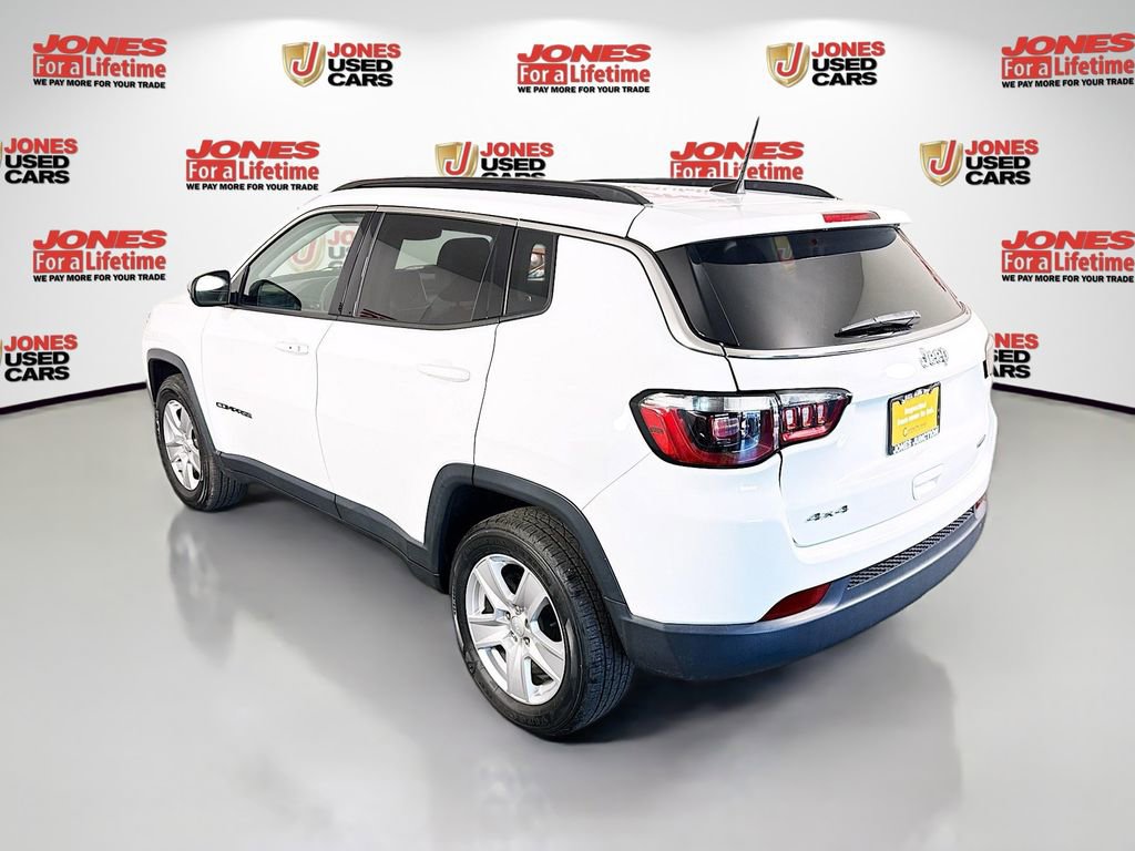 Used 2022 Jeep Compass Latitude w/ Sun and Sound Group image 2