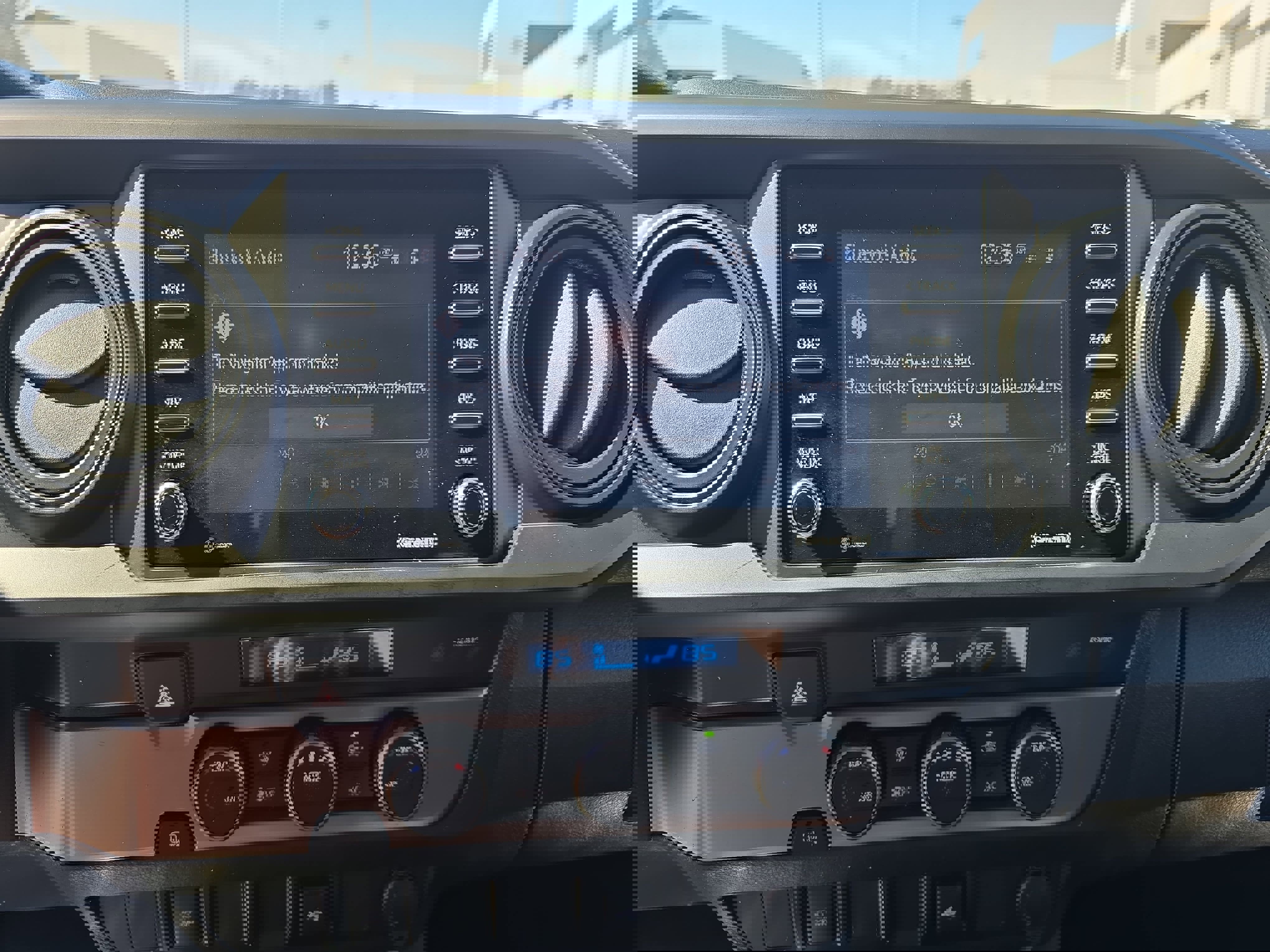 Used 2023 Toyota Tacoma SR image 25