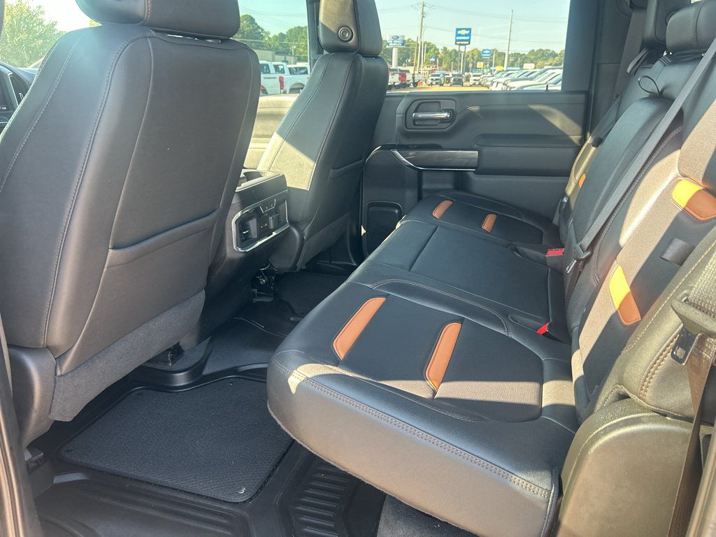 Used 2023 GMC Sierra 2500 AT4 w/ AT4 Premium Plus Package AWD/4WD image 14