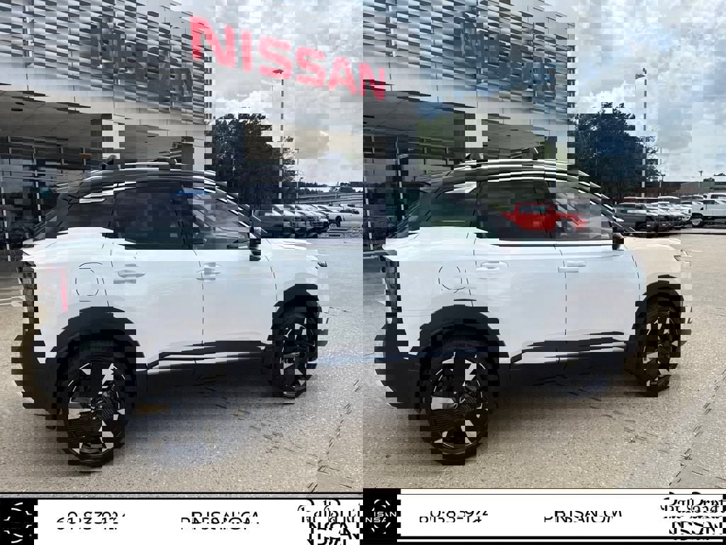 New 2025 Nissan Kicks SR image 10