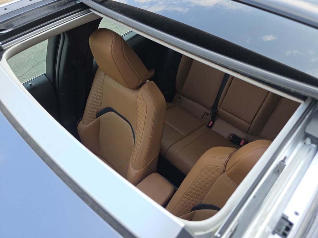 Used 2019 Lexus UX 250h image 10