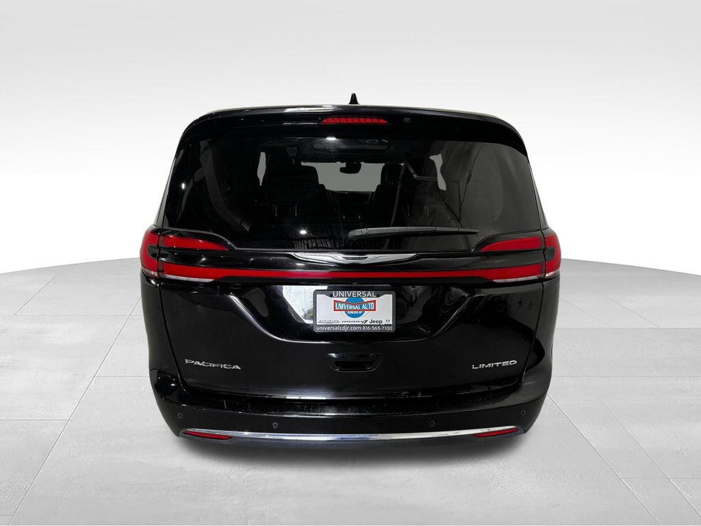 Used 2024 Chrysler Pacifica Limited FWD image 26