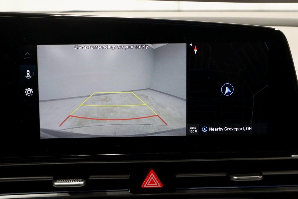 Certified 2025 Hyundai Elantra SEL image 2