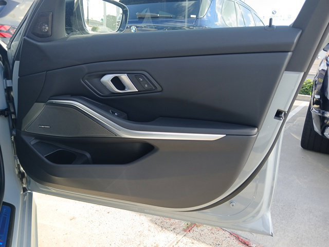 New 2026 BMW 330i Sedan w/ M Sport Package RWD image 16