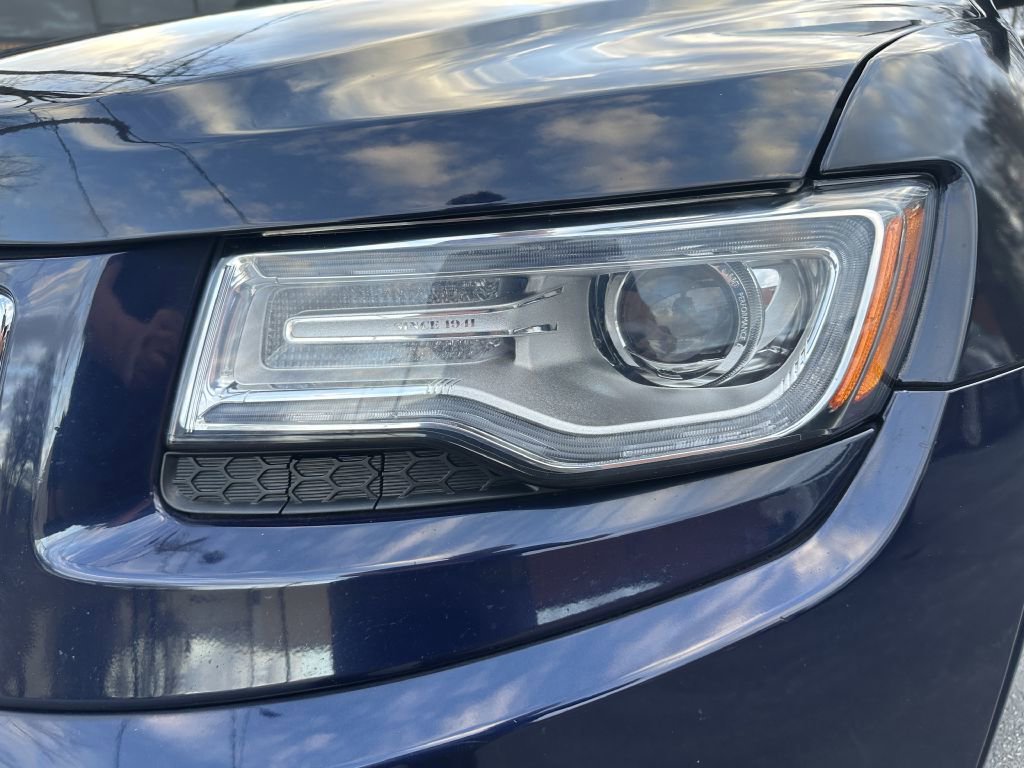 Used 2014 Jeep Grand Cherokee Overland w/ Advanced Technology Group AWD/4WD image 12