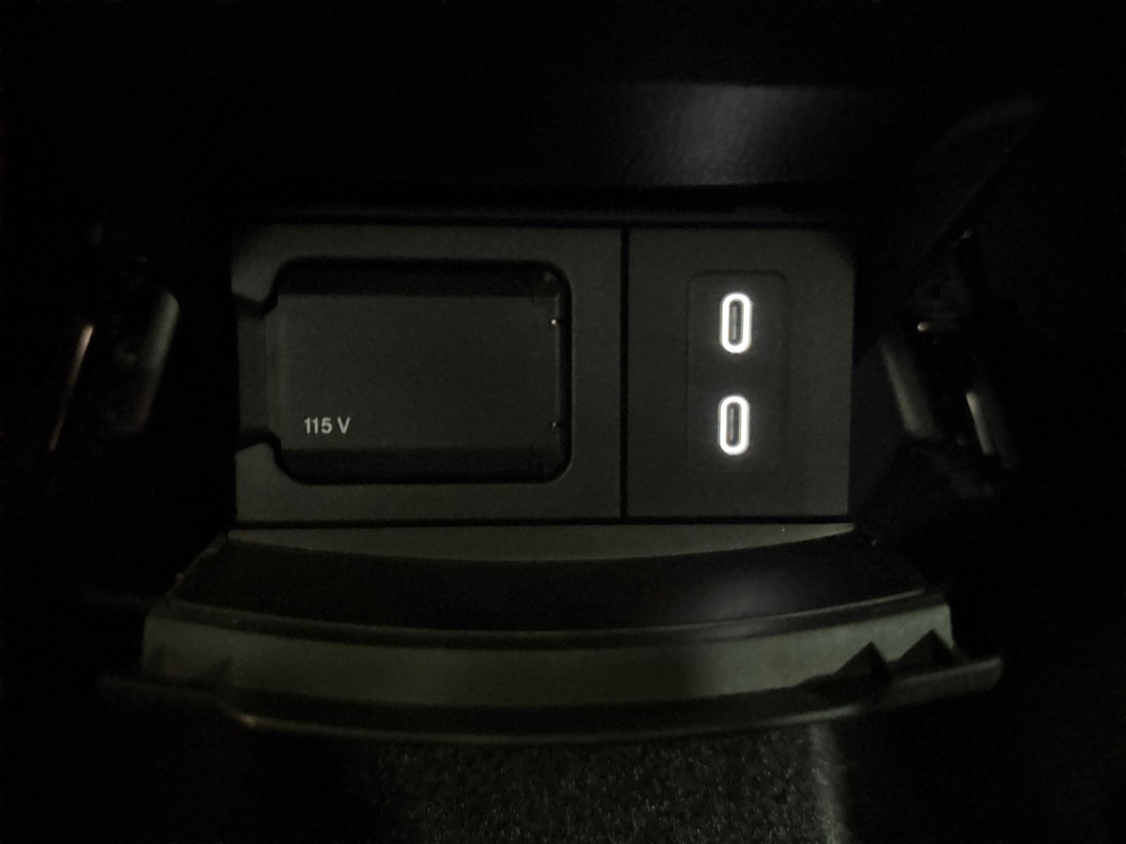 Used 2026 Mercedes-Benz GLB 250 image 22