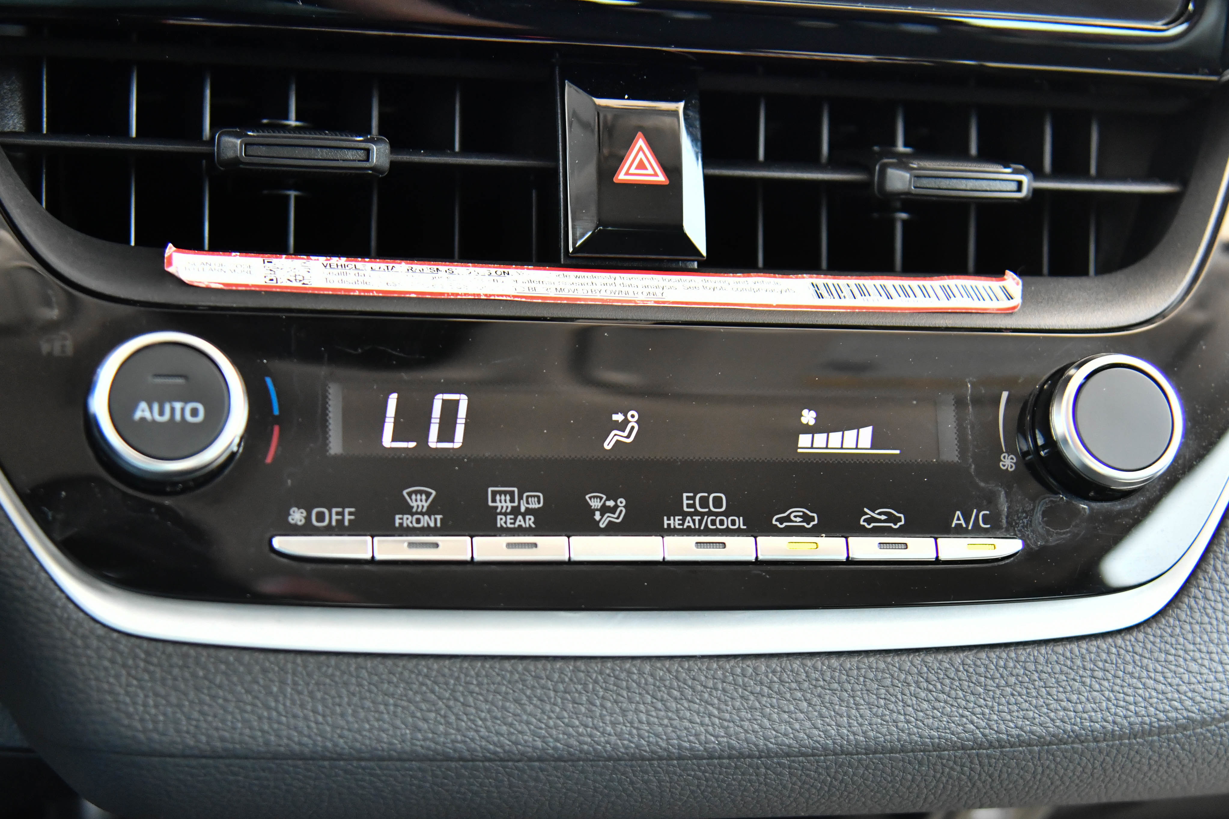 Used 2025 Toyota Corolla LE w/ Convenience Package FWD image 23