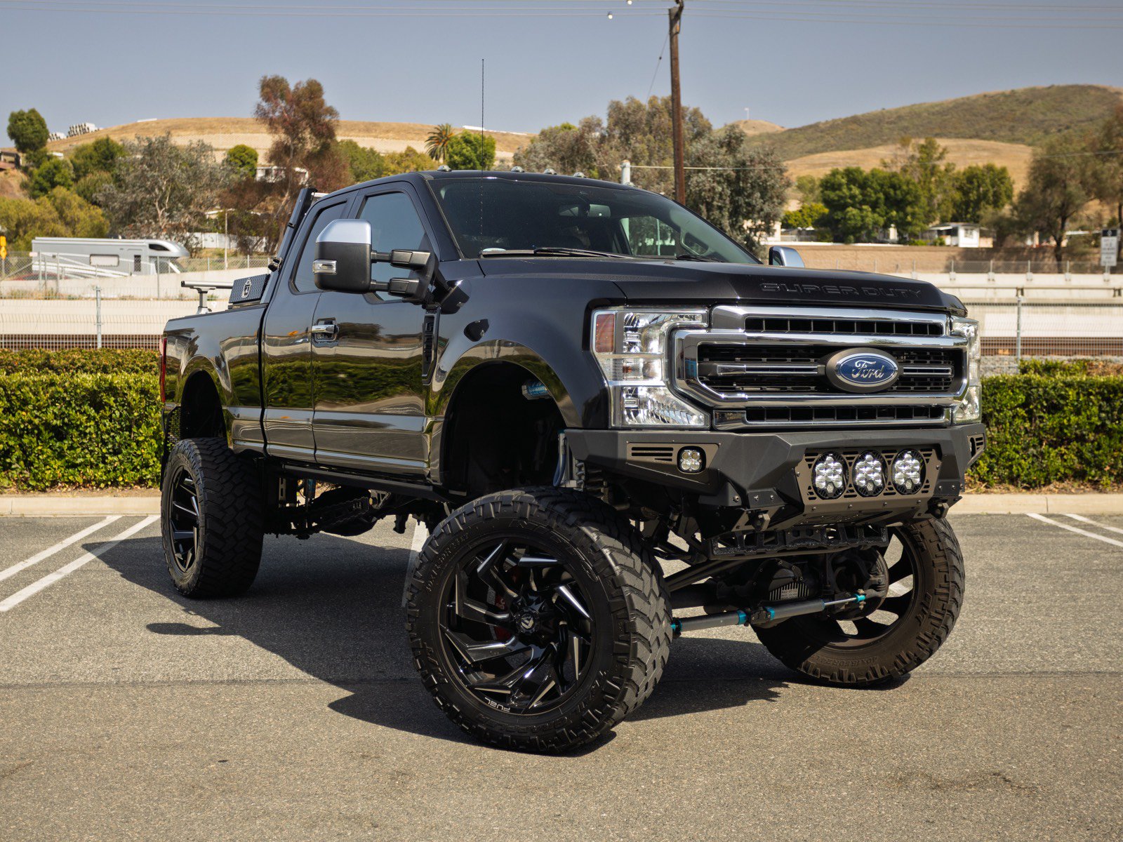 Used 2021 Ford F250 Lariat w/ Chrome Package AWD/4WD image 3