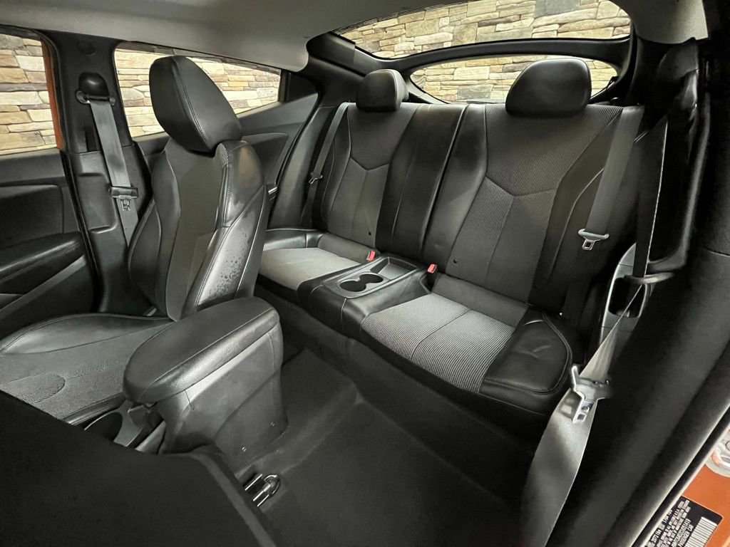 Used 2012 Hyundai Veloster w/ Style Pkg image 33