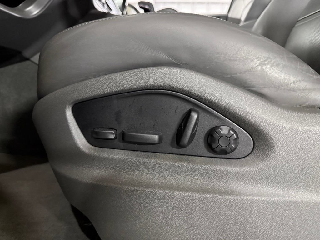 Used 2022 Porsche Cayenne GTS AWD/4WD image 20