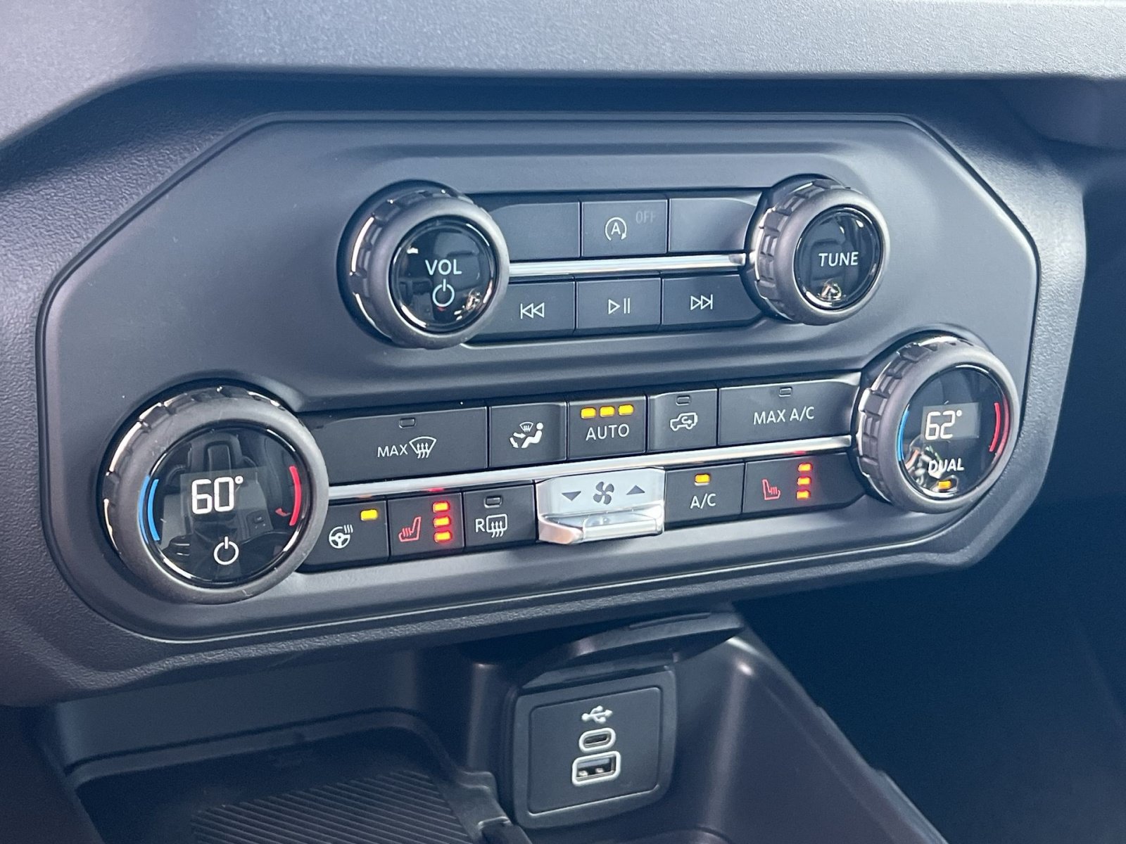 New 2026 Ford Bronco Outer Banks AWD/4WD image 21