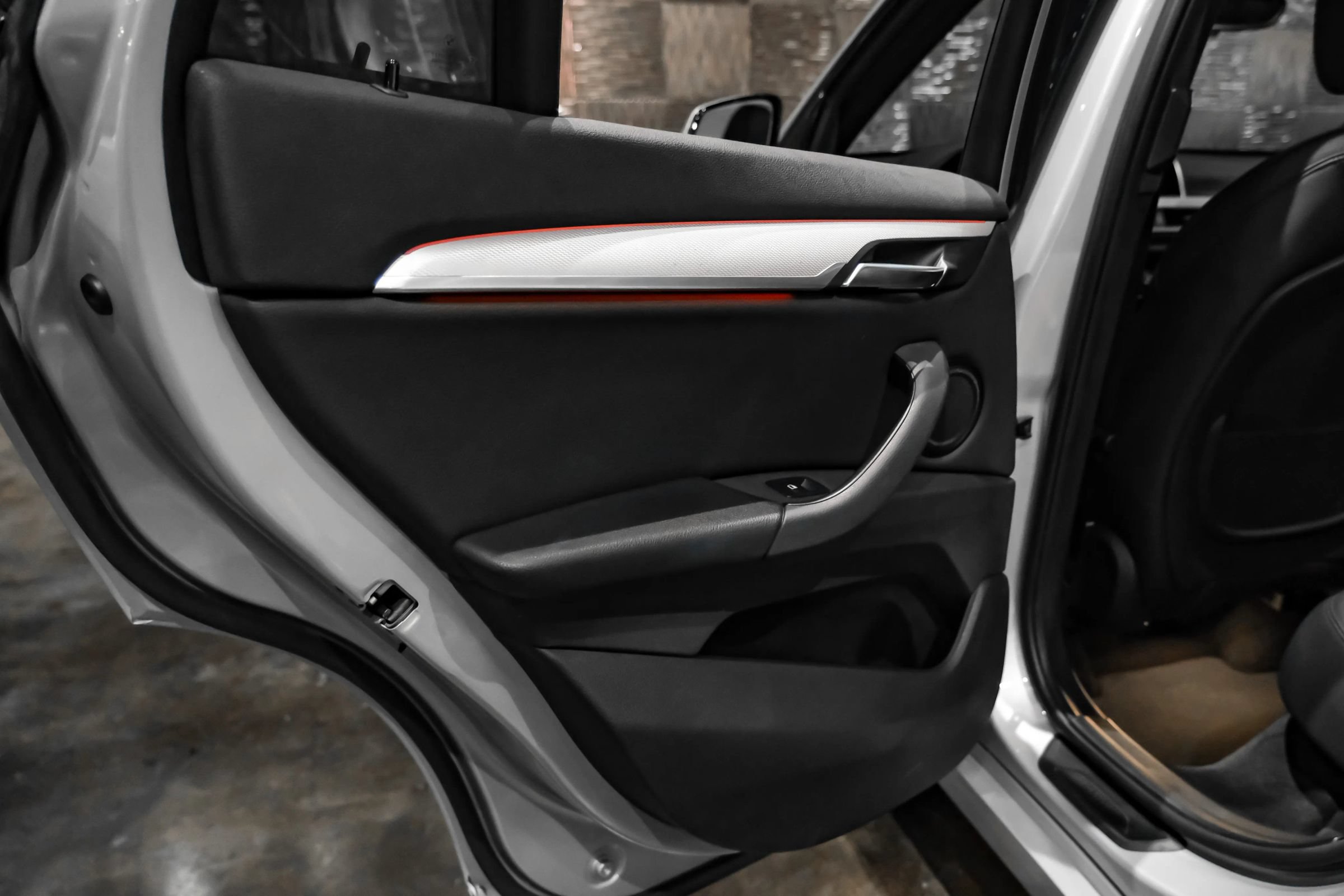 Used 2019 BMW X1 sDrive28i w/ M Sport Package FWD image 39