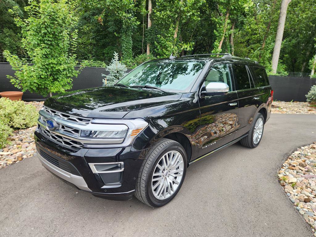 Used 2024 Ford Expedition Platinum