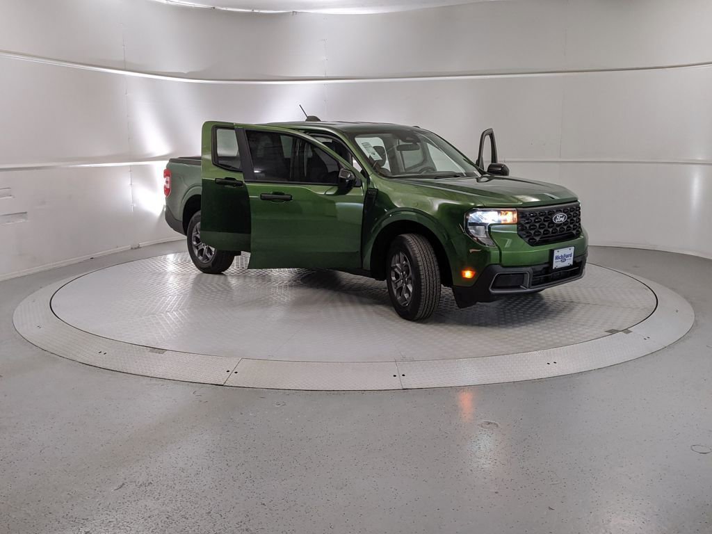 New 2025 Ford Maverick XLT w/ XLT Luxury Package image 7