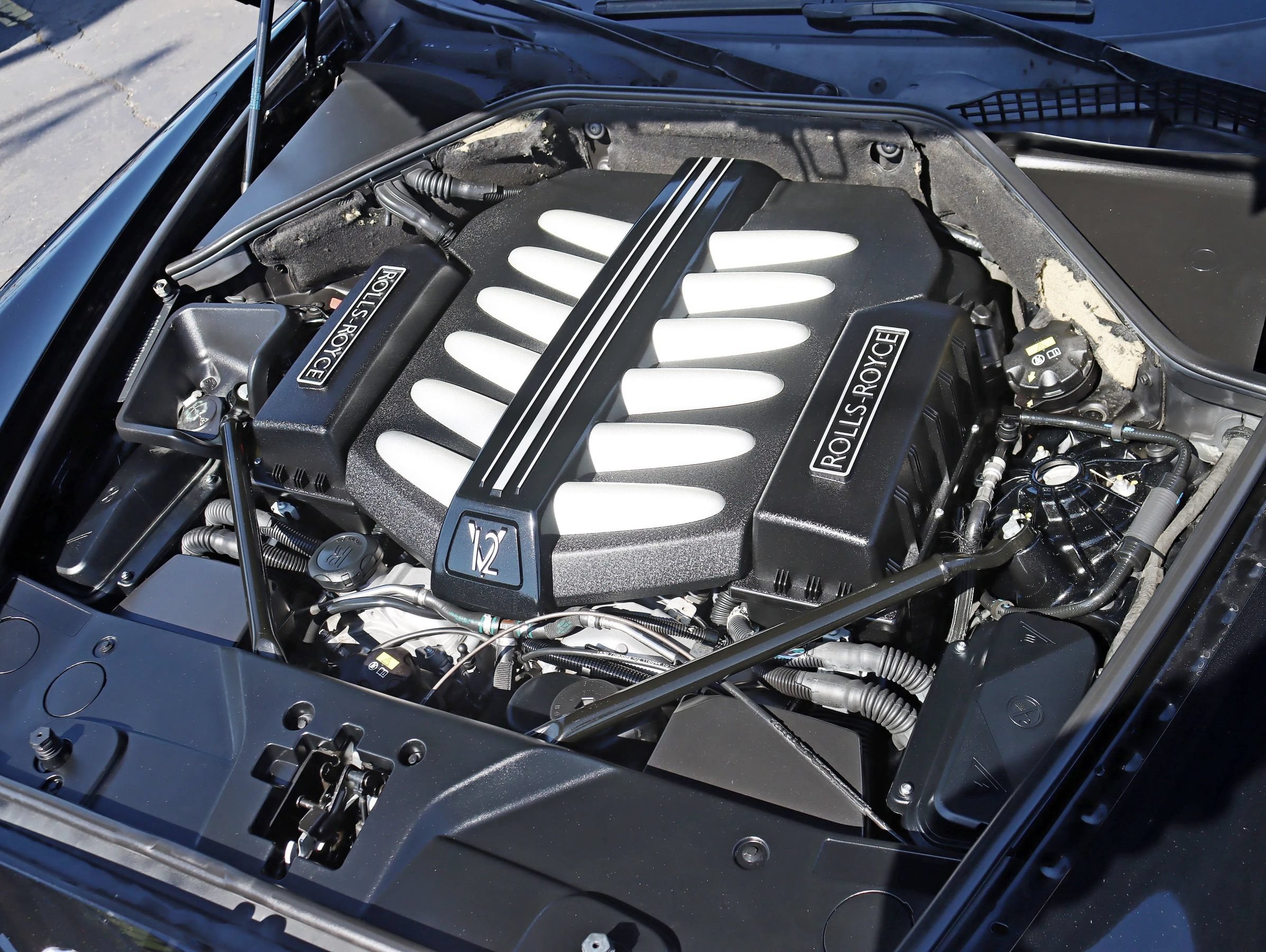Used 2015 Rolls-Royce Ghost RWD image 49