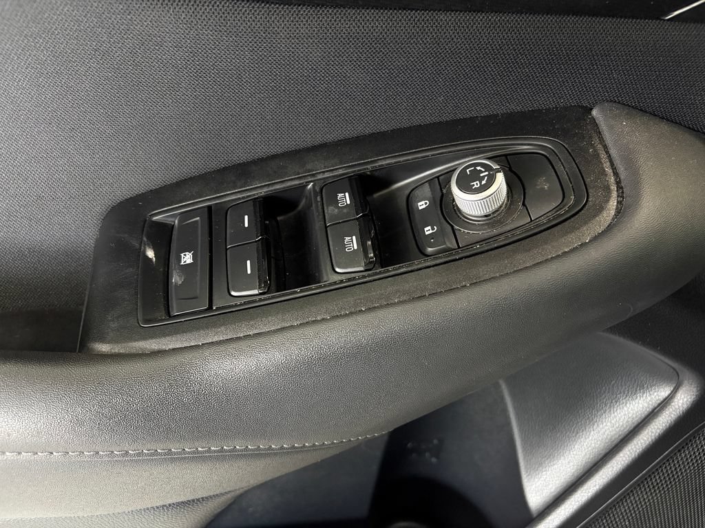 Used 2023 Subaru Outback Premium AWD/4WD image 13