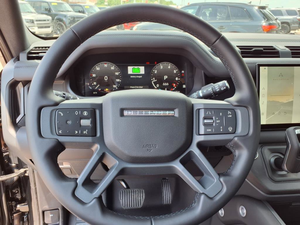 Certified 2025 Land Rover Defender 110 X-Dynamic SE image 25