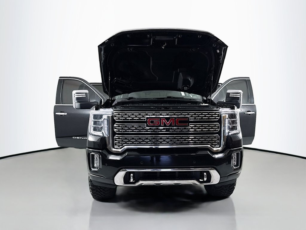 Used 2022 GMC Sierra 3500 Denali w/ Denali Black Diamond Edition AWD/4WD image 24