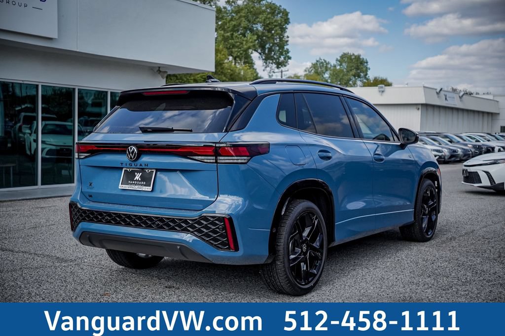 New 2026 Volkswagen Tiguan SE R-Line FWD image 8