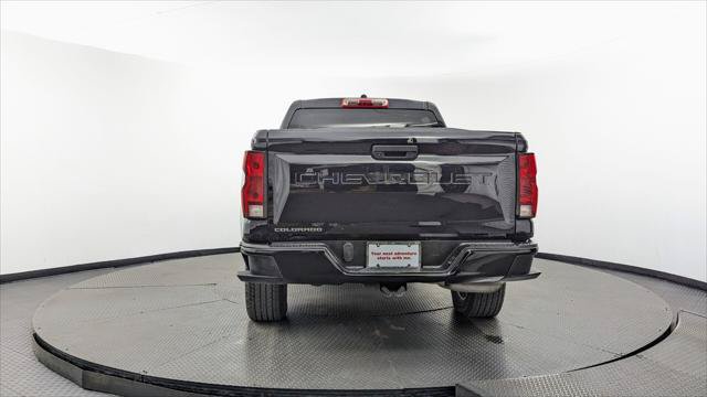 Used 2024 Chevrolet Colorado W/T RWD image 7