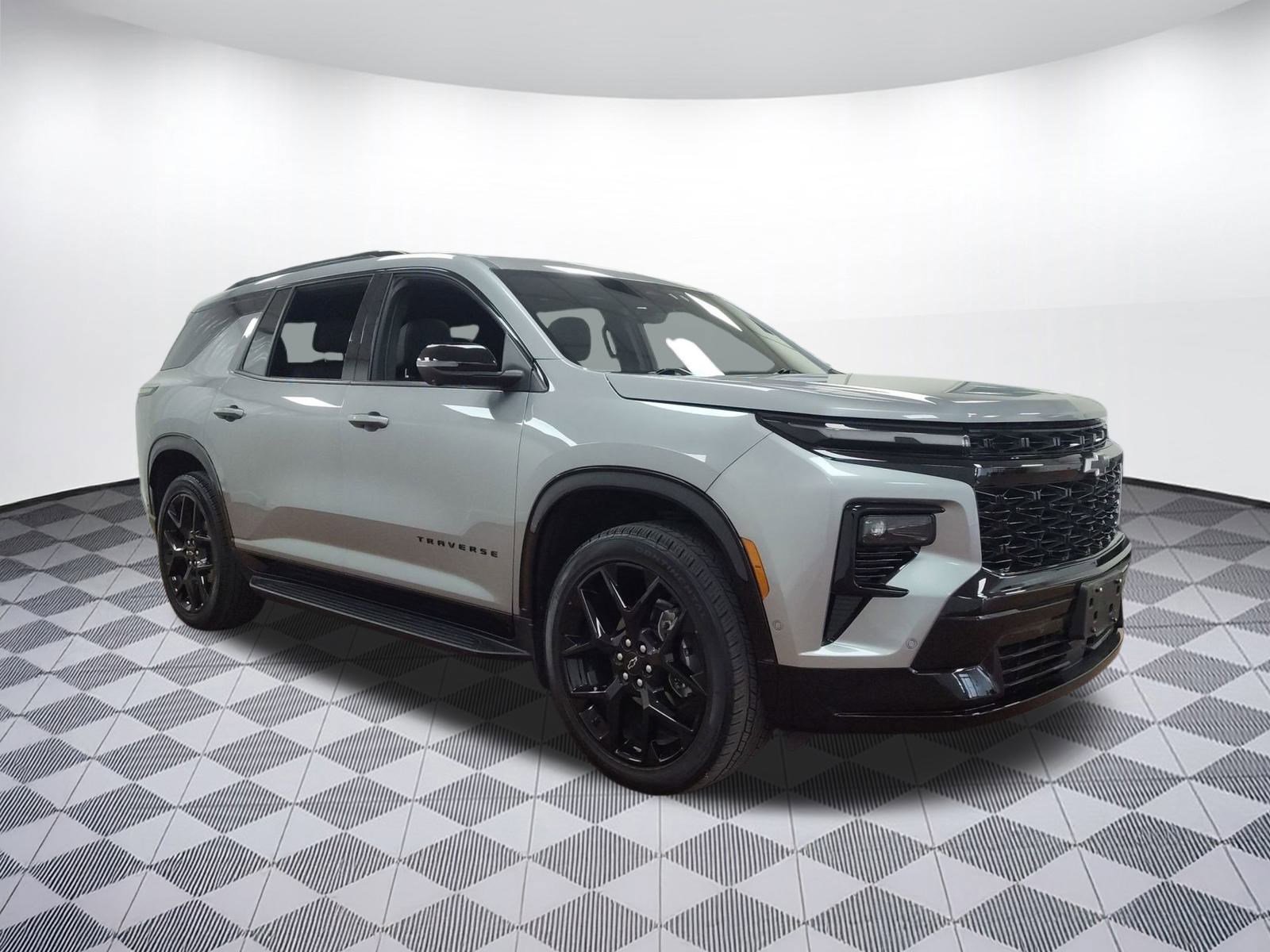 Used 2024 Chevrolet Traverse RS image 4