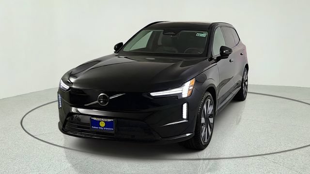 New 2026 Volvo EX90 Ultra AWD/4WD image 2