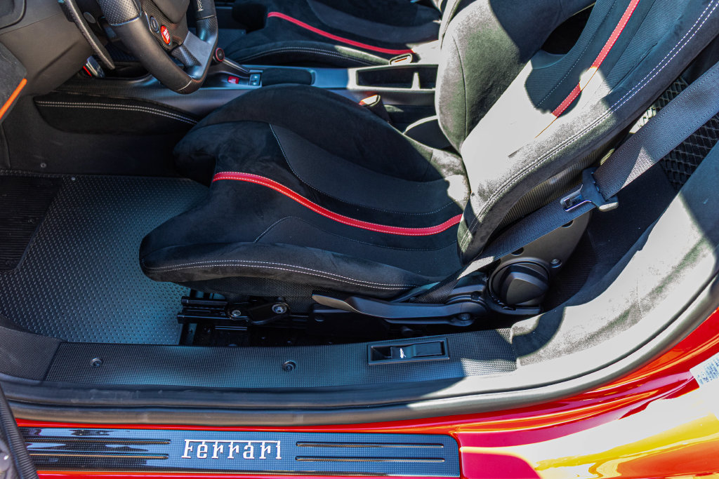 Certified 2019 Ferrari 488 Pista Coupe RWD image 43