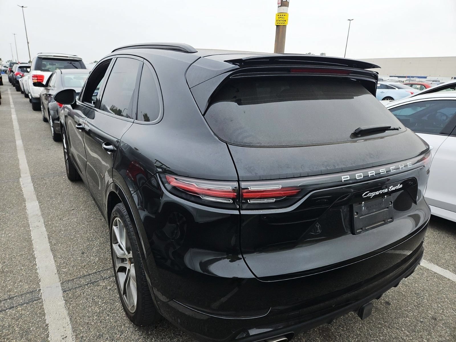 Used 2019 Porsche Cayenne Turbo AWD/4WD image 3