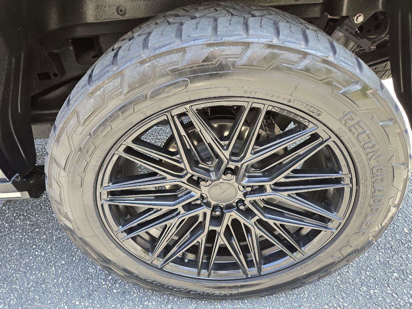 Used 2022 Ford F150 Limited image 13