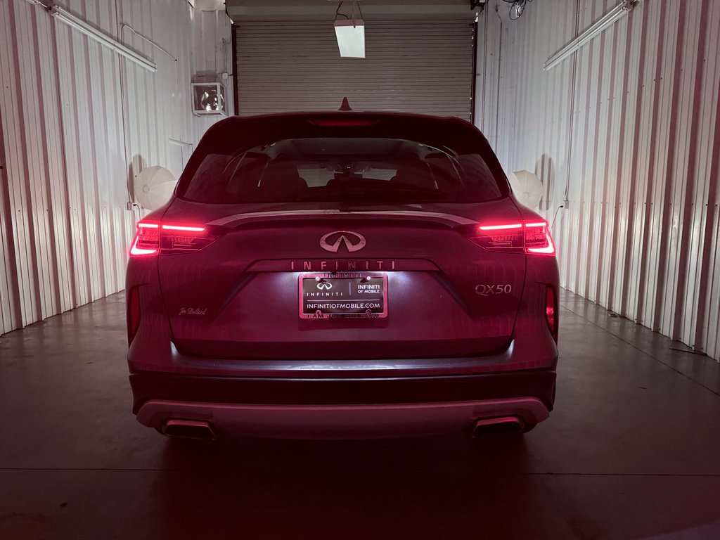 Certified 2023 INFINITI QX50 Luxe FWD image 9