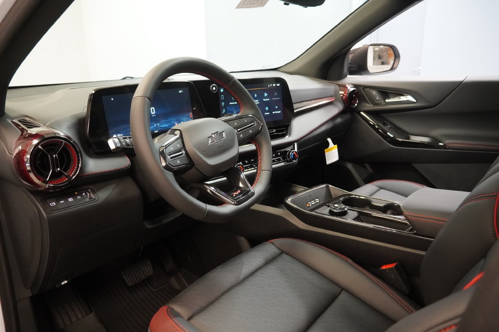 New 2027 Chevrolet Equinox RS w/ Safety and Technology Package AWD/4WD image 6