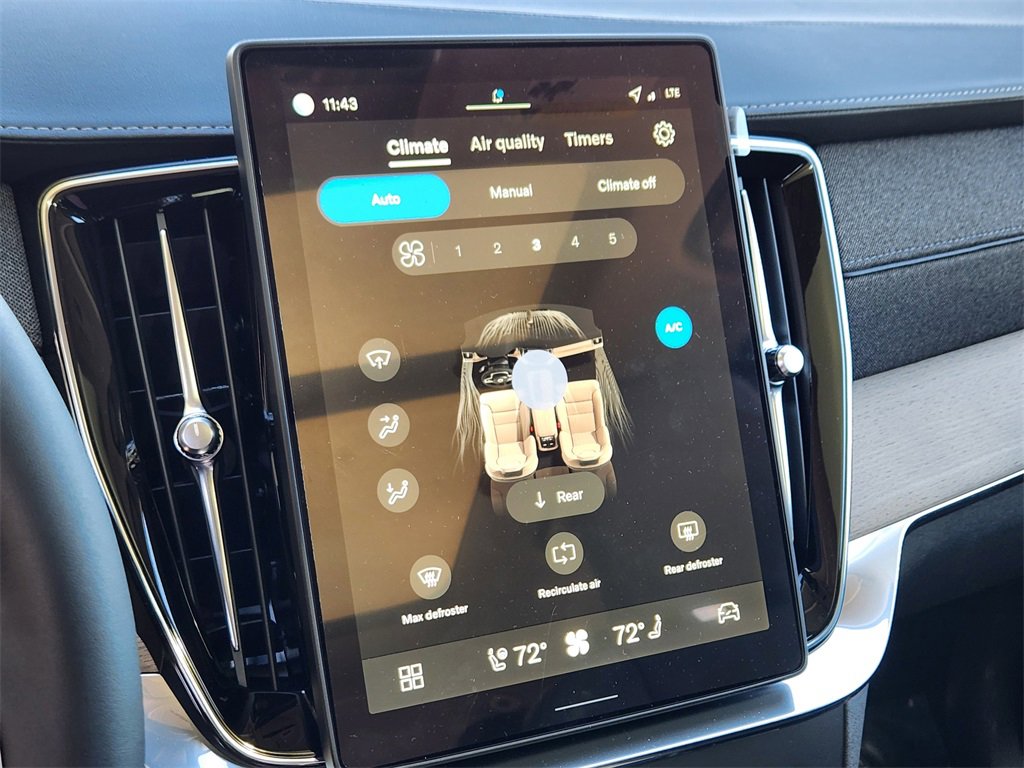 New 2026 Volvo XC90 B5 Core w/ Protection Package image 13