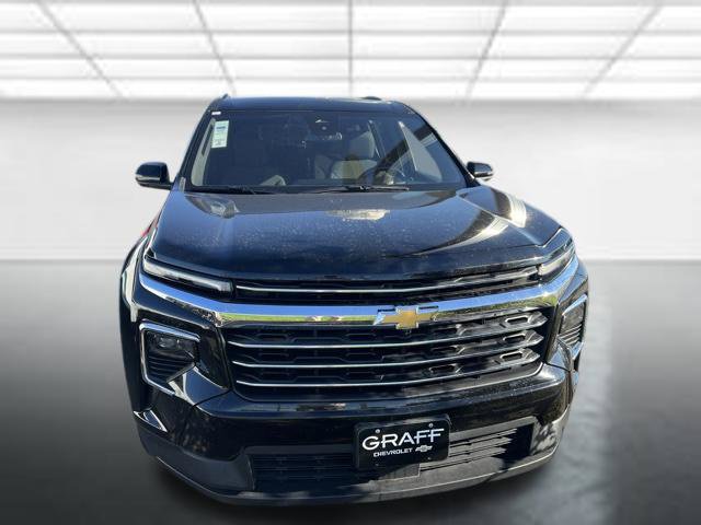 Used 2024 Chevrolet Traverse LT FWD image 3