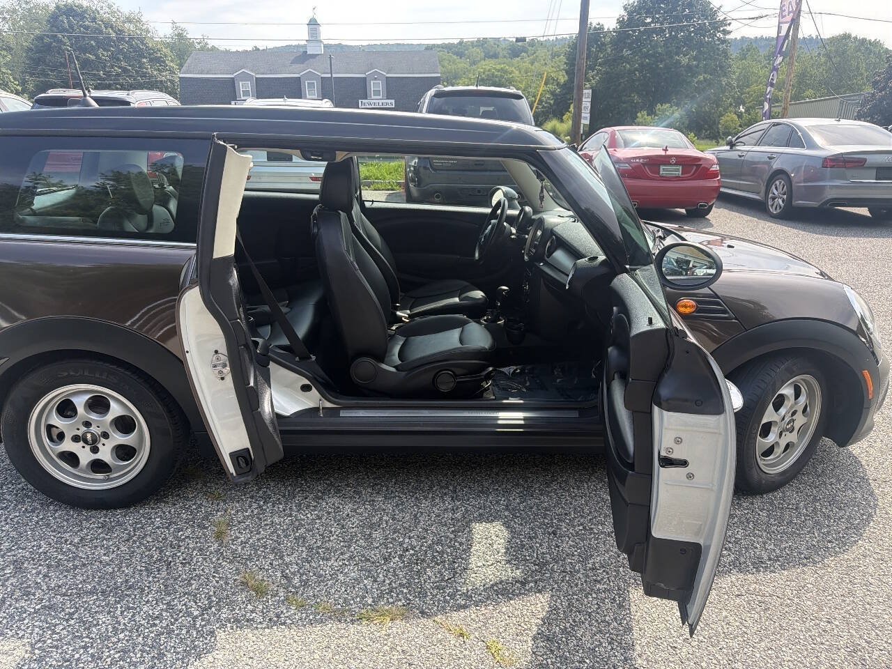 Used 2014 MINI Cooper Clubman FWD image 11
