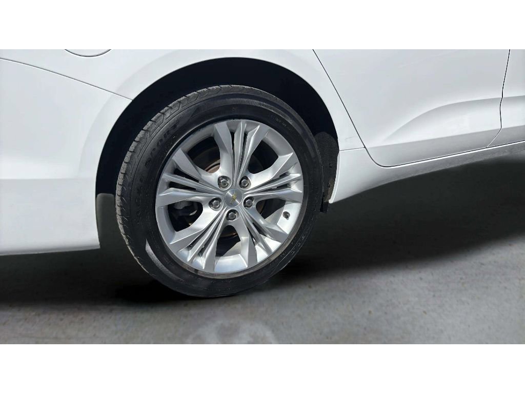 Used 2015 Chevrolet Impala LT w/ Convenience Package image 22