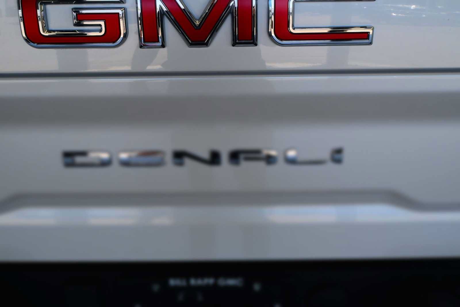 Used 2020 GMC Sierra 2500 Denali w/ Denali Ultimate Package AWD/4WD image 12