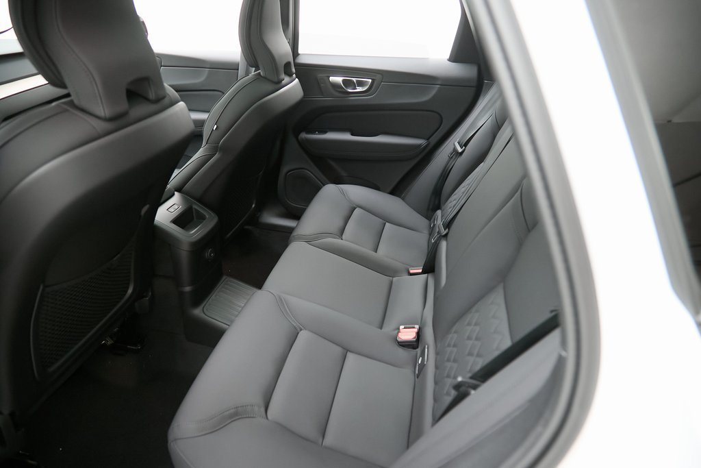 New 2026 Volvo XC60 T8 Plus w/ Climate Package AWD/4WD image 18