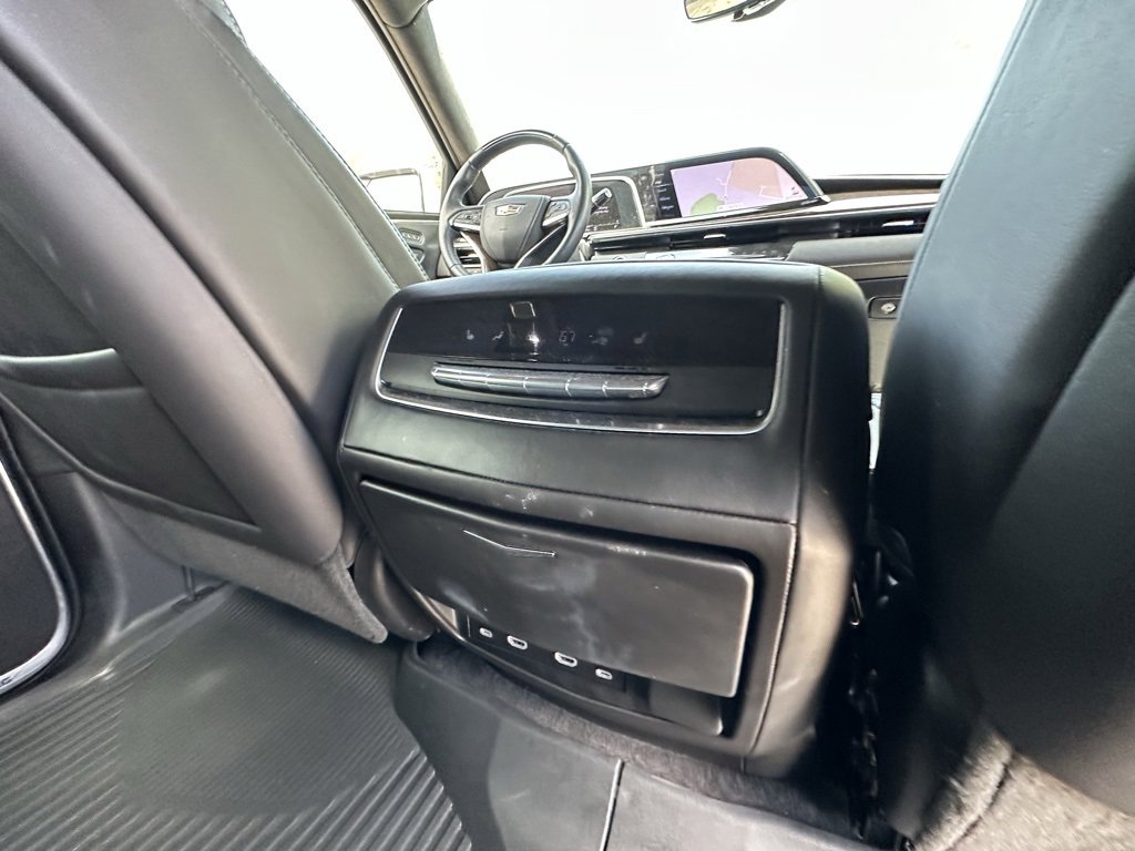 Certified 2023 Cadillac Escalade Sport Platinum w/ LPO, ONYX Package image 17