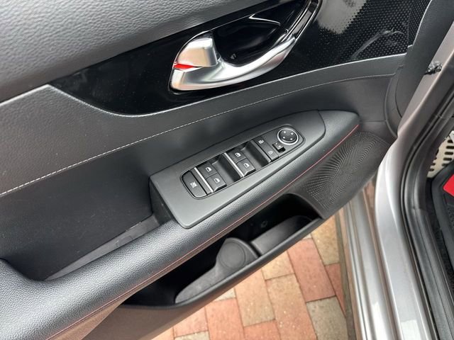 Used 2023 Kia Forte GT image 13