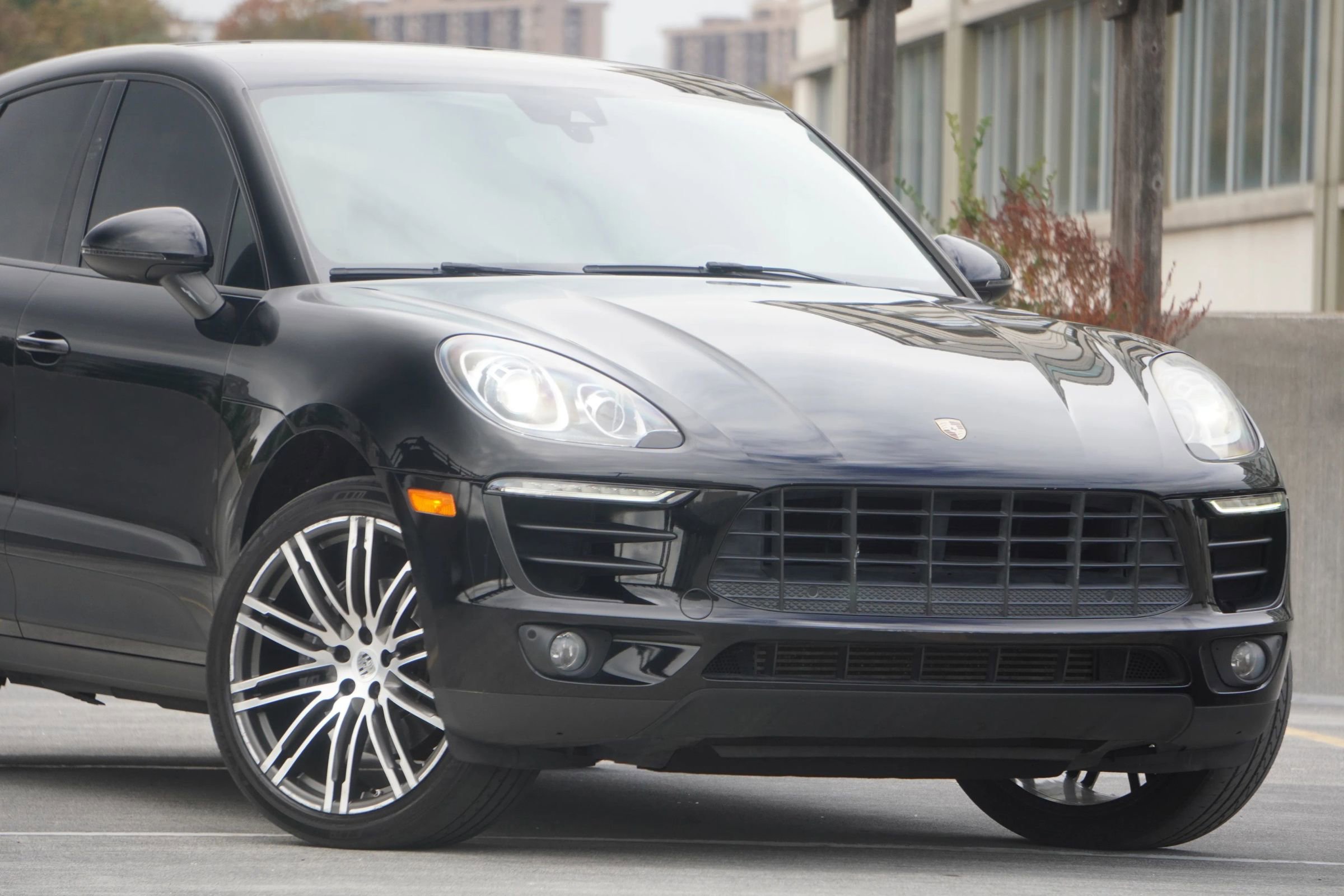 Used 2017 Porsche Macan image 4