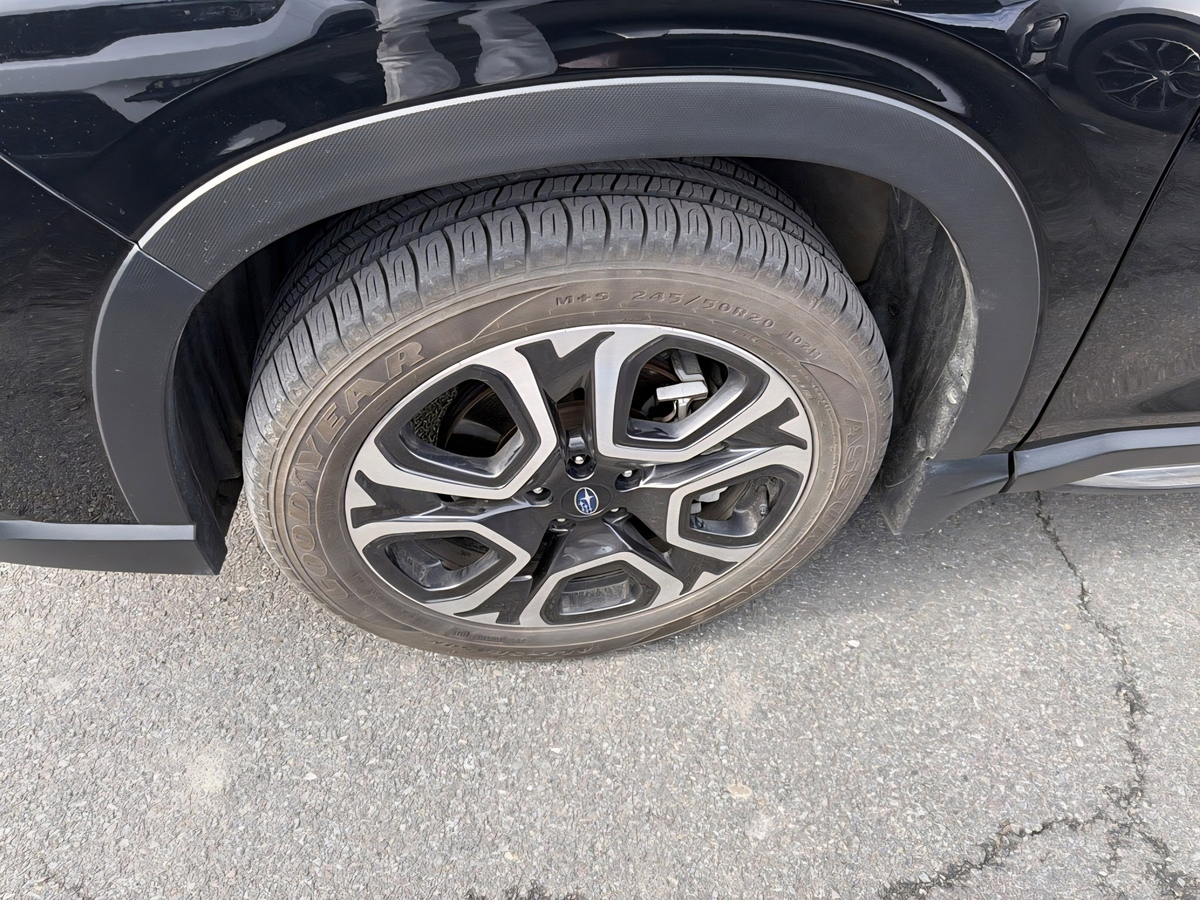 Used 2023 Subaru Ascent Touring AWD/4WD image 8