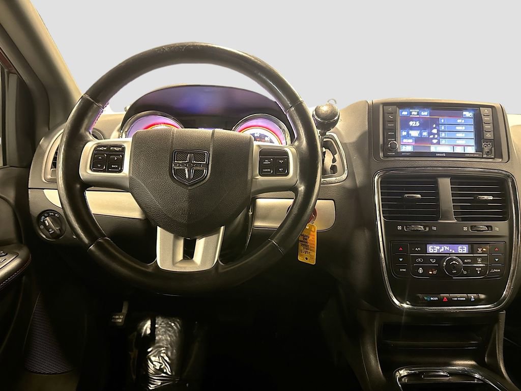 Used 2018 Dodge Grand Caravan GT image 28