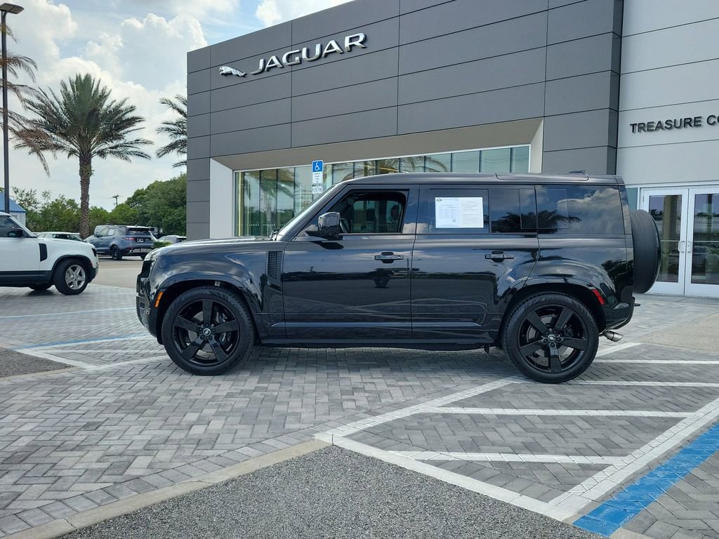 Certified 2025 Land Rover Defender 110 V8 AWD/4WD image 2