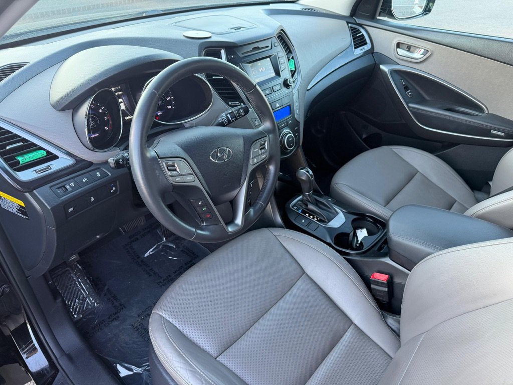 Used 2015 Hyundai Santa Fe GLS w/ Option Group 02 AWD/4WD image 8