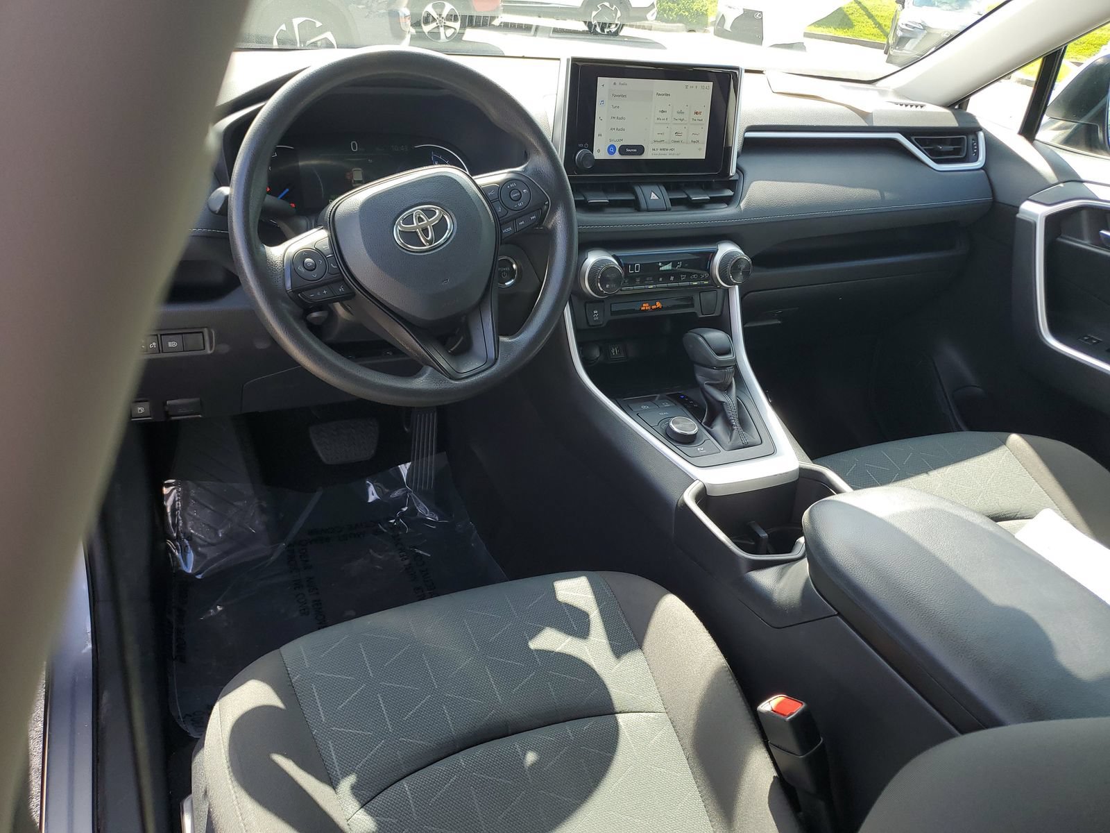 Certified 2024 Toyota RAV4 XLE AWD/4WD image 10