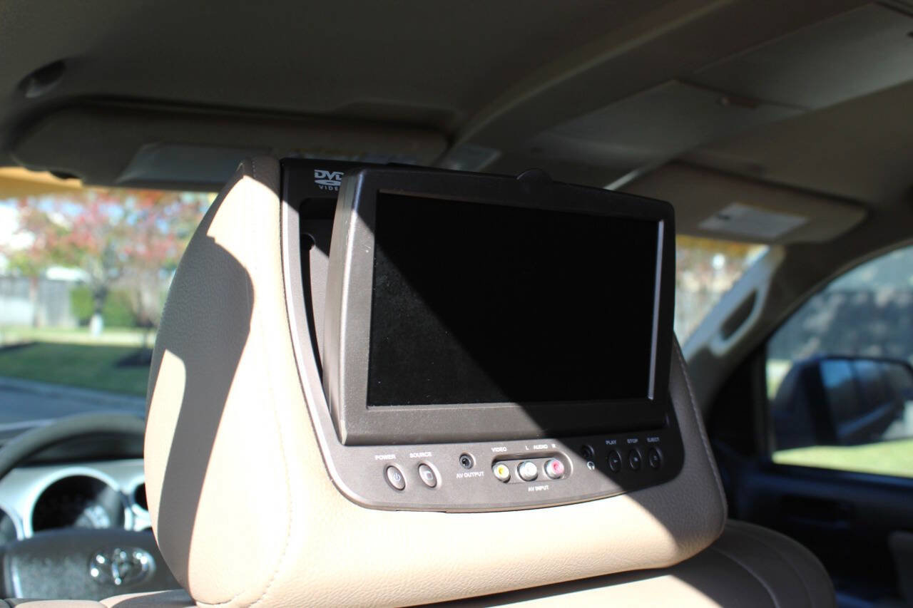 Used 2008 Toyota Sequoia SR5 image 11