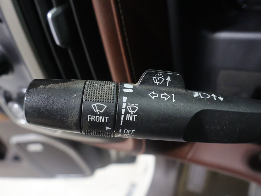 Used 2014 Chevrolet Silverado 1500 High Country image 38