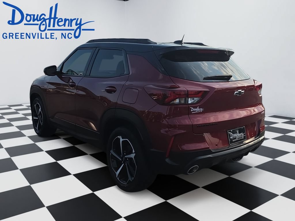 Used 2022 Chevrolet TrailBlazer RS w/ Technology Package FWD image 3